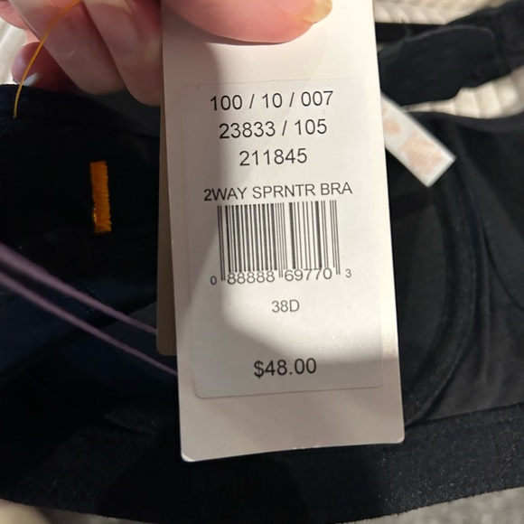 Lucy - Sportsbra 38 D. - Picture 4 of 4